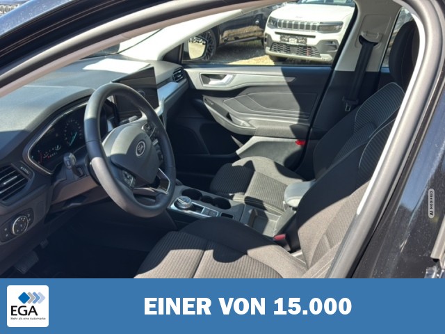 Ford Focus Turnier Titanium NAVI AHK LED ACC SHZ Apple CarPlay