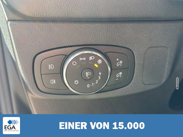 Ford Focus Turnier Titanium NAVI AHK LED ACC SHZ Apple CarPlay