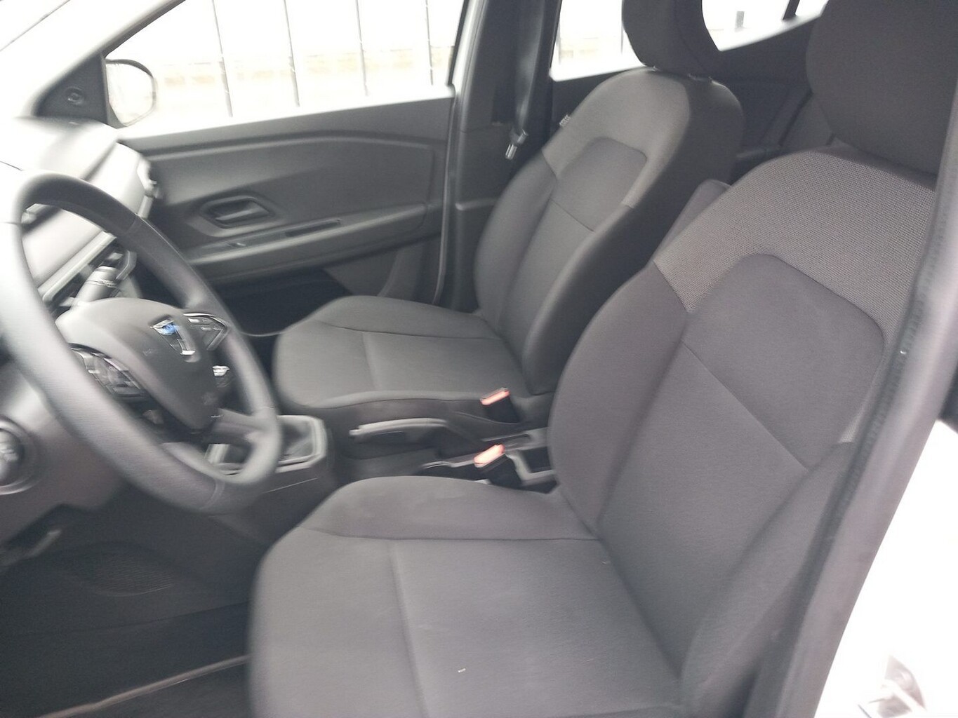 Dacia Sandero III 1.0 TCe 90 Essential LED Temp
