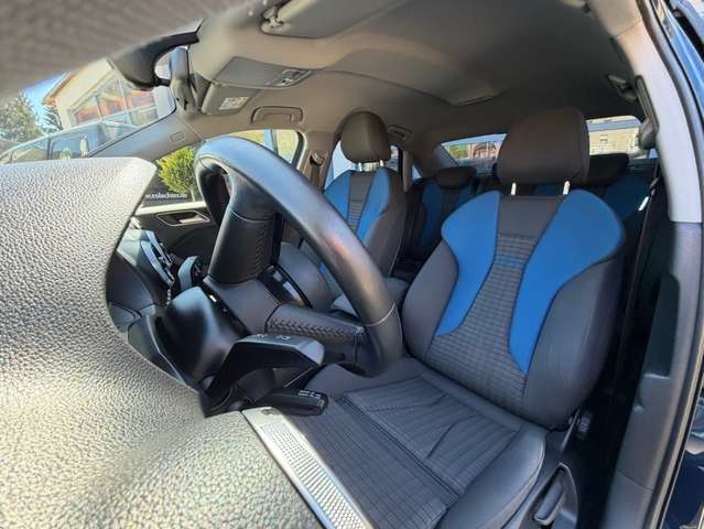 Audi A3 1,4 TFSI S LINE LIMOUSINE SERVICE NEU