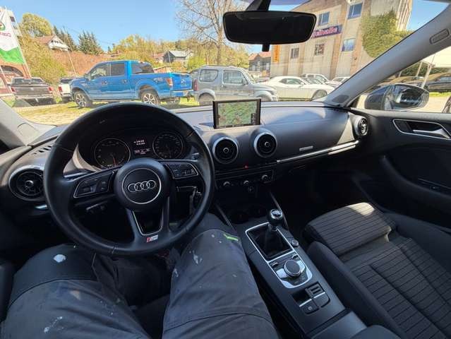 Audi A3 1,4 TFSI S LINE LIMOUSINE SERVICE NEU