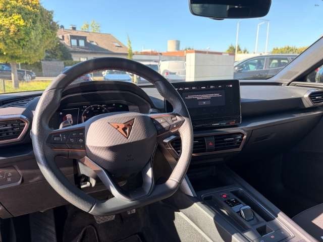 Cupra Leon 1.5 eTSI Voll-LED ACC Kamera DCC SitzHZG CarPlay K