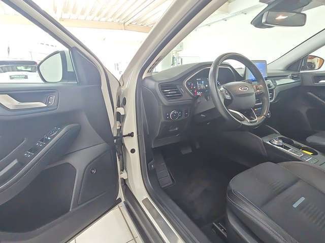 Ford Focus Turnier Active Automatik *AHK*PANO*ACC*LED