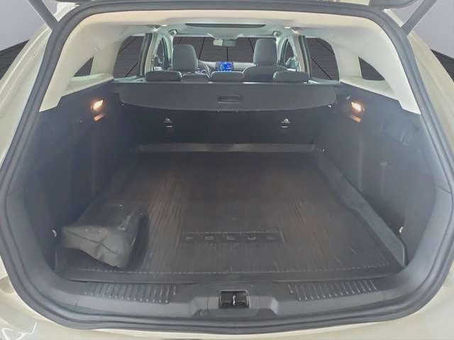 Ford Focus Turnier Active Automatik *AHK*PANO*ACC*LED