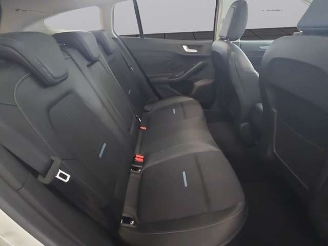 Ford Focus Turnier Active Automatik *AHK*PANO*ACC*LED