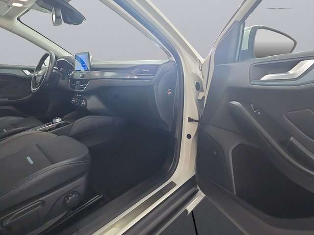 Ford Focus Turnier Active Automatik *AHK*PANO*ACC*LED