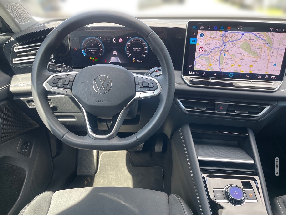 Volkswagen Tiguan 1.5 eTSI Elegance AHK elektr.Heckklappe LED Sitzh ACC