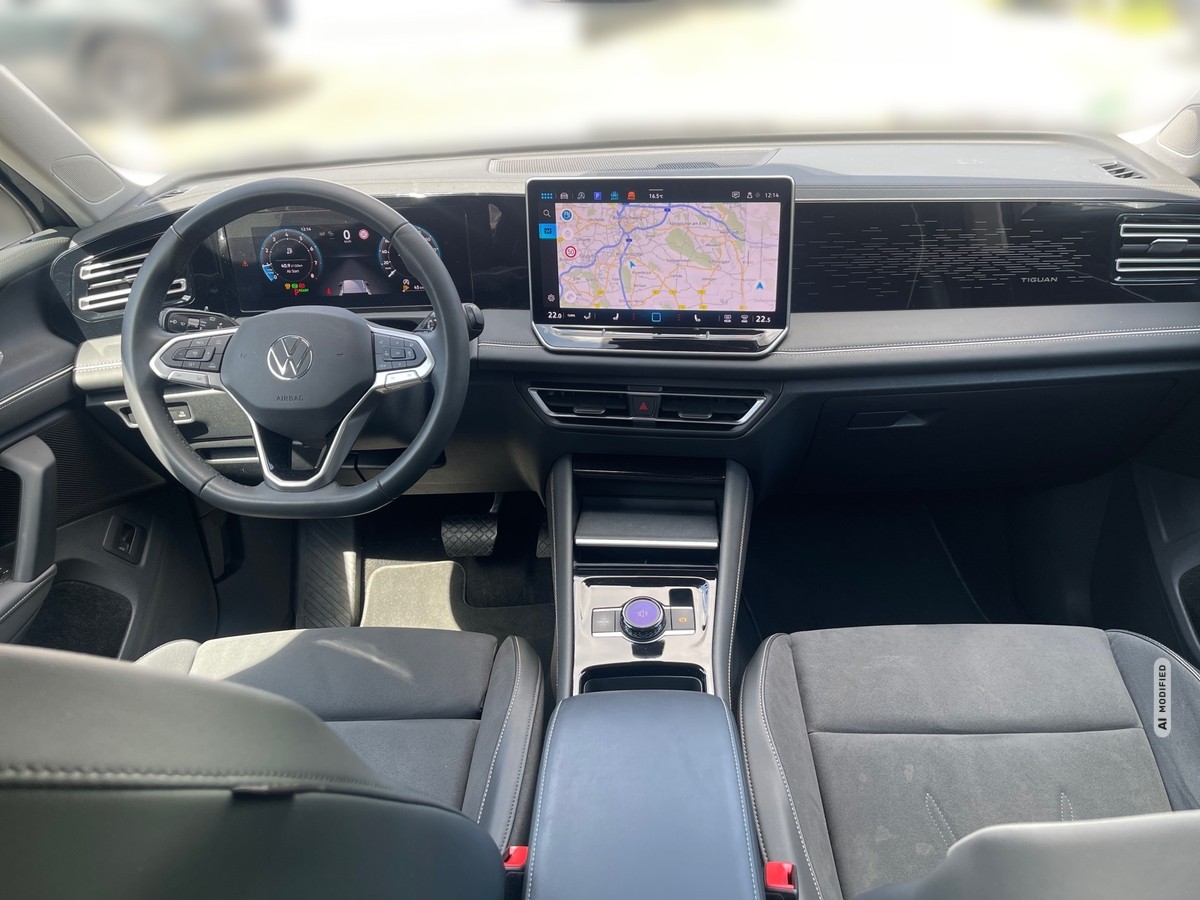 Volkswagen Tiguan 1.5 eTSI Elegance AHK elektr.Heckklappe LED Sitzh ACC