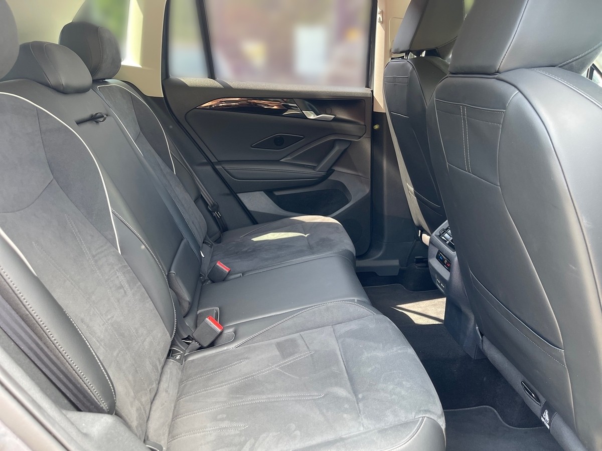 Volkswagen Tiguan 1.5 eTSI Elegance AHK elektr.Heckklappe LED Sitzh ACC