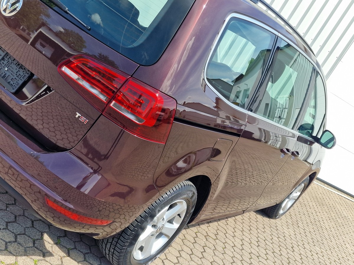 Volkswagen Sharan TSi Comfortline*AHK*R-Kamera*Sitzheizung