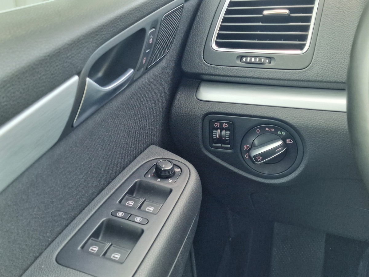 Volkswagen Sharan TSi Comfortline*AHK*R-Kamera*Sitzheizung