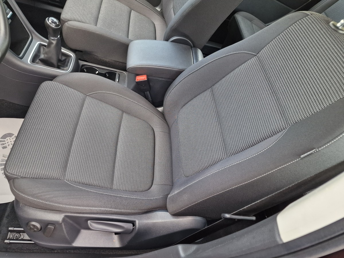 Volkswagen Sharan TSi Comfortline*AHK*R-Kamera*Sitzheizung