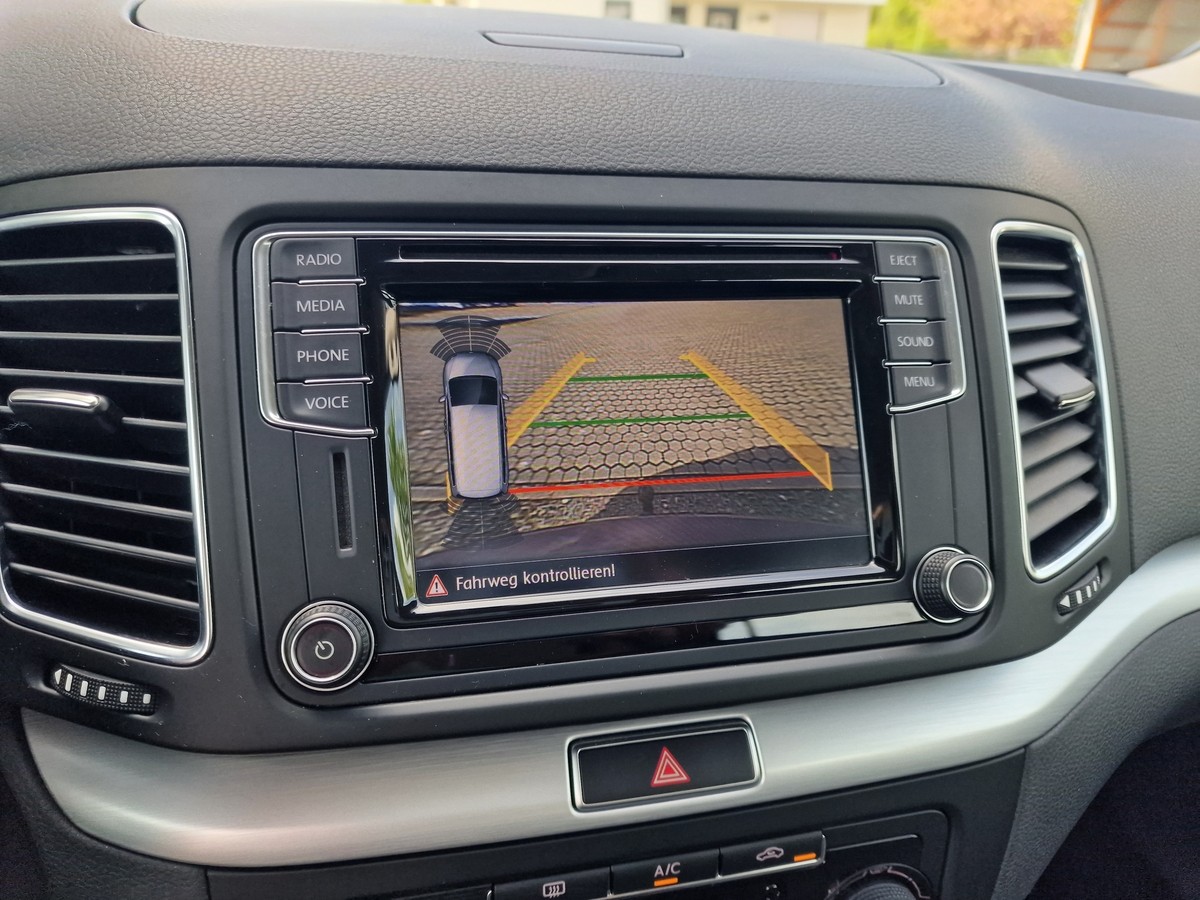 Volkswagen Sharan TSi Comfortline*AHK*R-Kamera*Sitzheizung