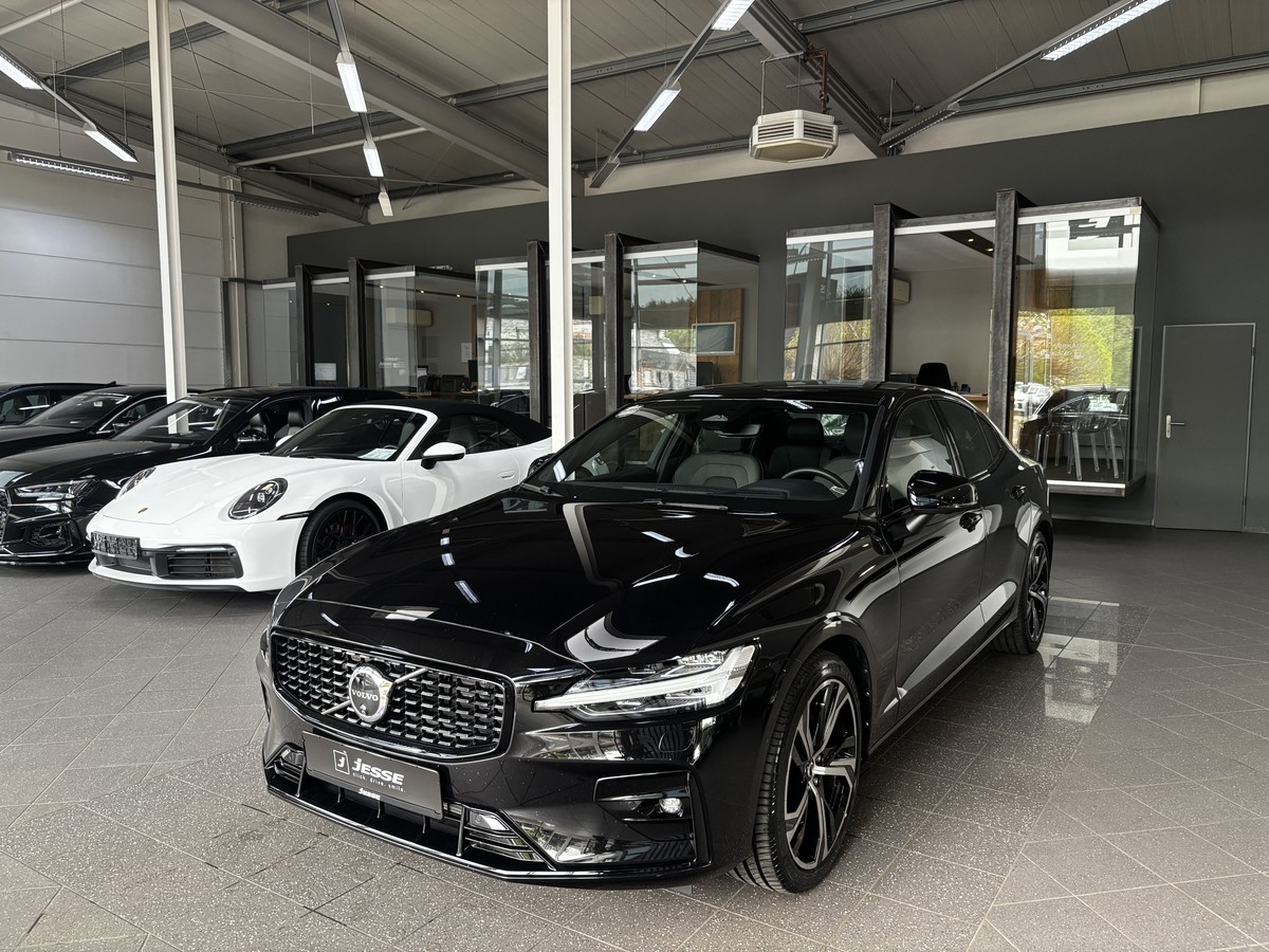 Volvo S60 B5 AWD Ultimate Dark LED ACC Pano 360 H&K