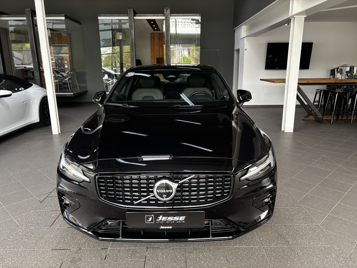 Volvo S60 B5 AWD Ultimate Dark LED ACC Pano 360 H&K