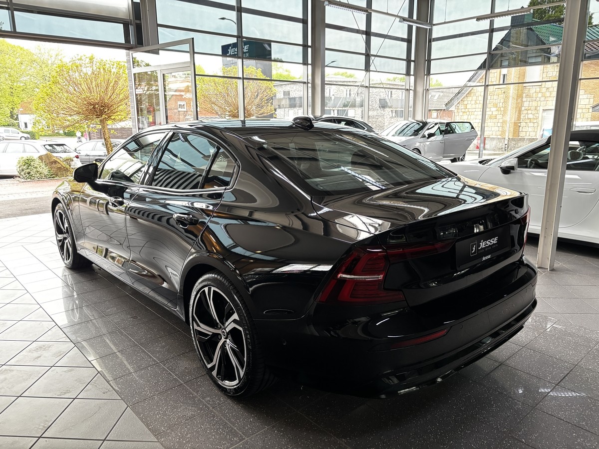 Volvo S60 B5 AWD Ultimate Dark LED ACC Pano 360 H&K