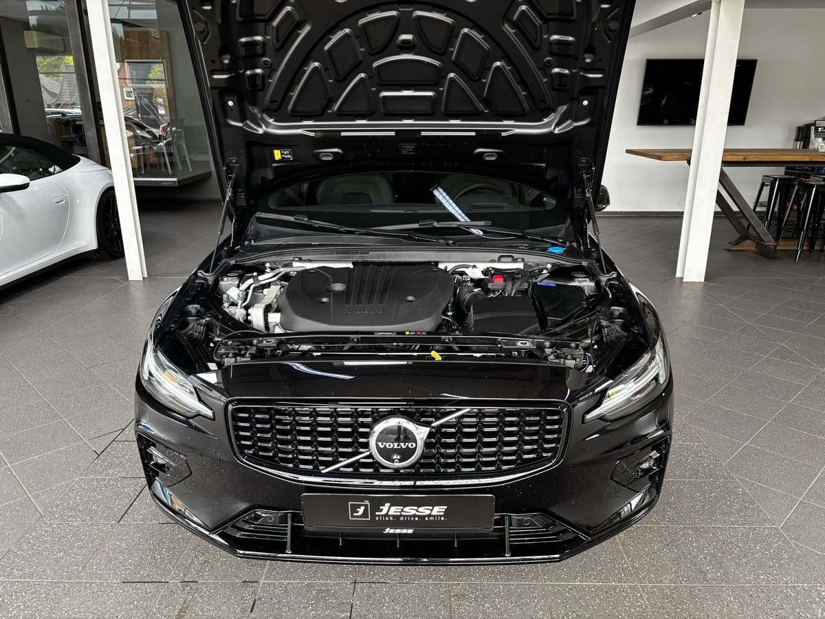 Volvo S60 B5 AWD Ultimate Dark LED ACC Pano 360 H&K