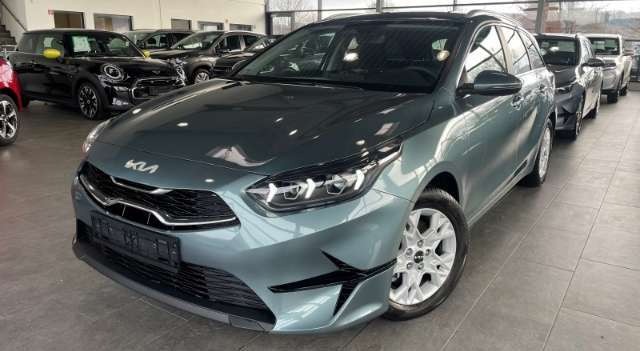 Kia cee'd / Ceed 1.5 T-GDI AHK Navi LED Kamera DAB CarPlay SHZ Lenk
