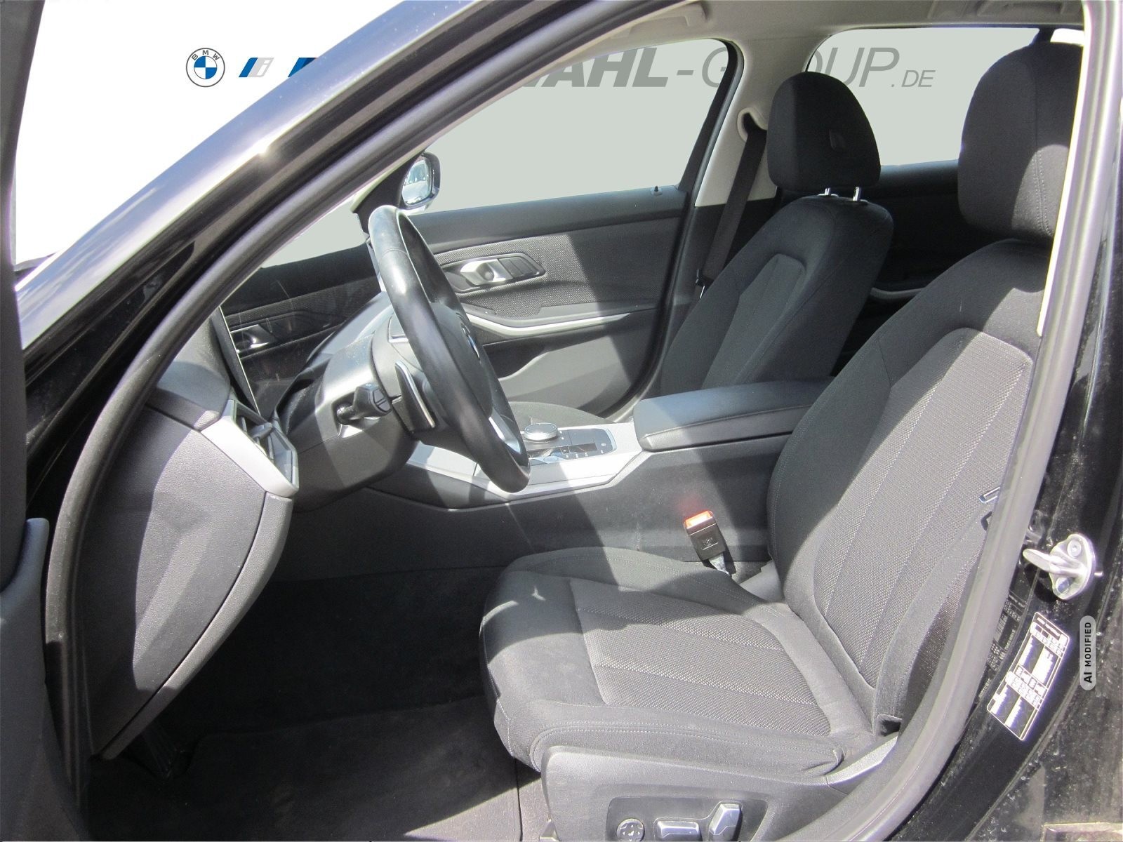 BMW 318 TOURING AUT LC PLUS KOMFORTZG GRA PDC DAB E-SITZE