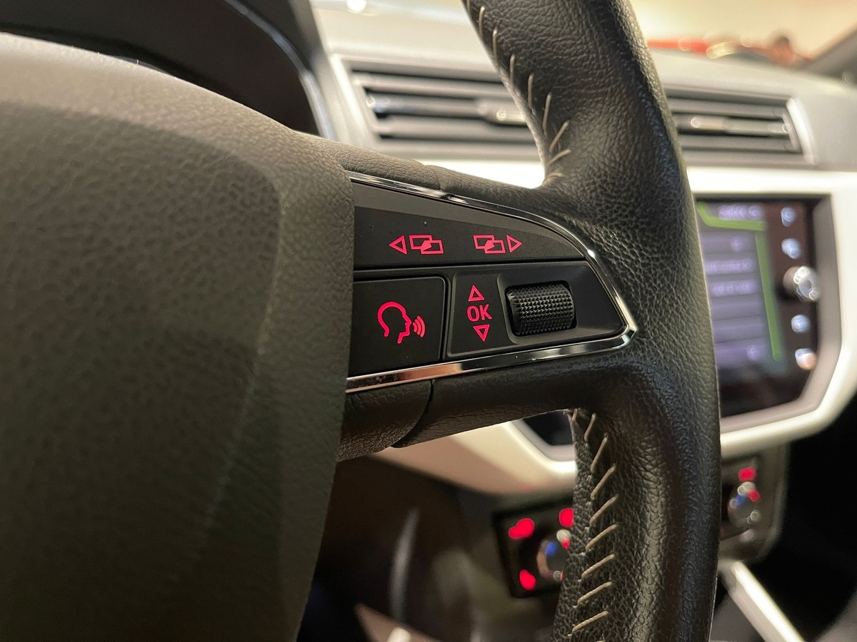 Seat Arona Xcellence 1.0TSI LED NAVI Kamera ACC