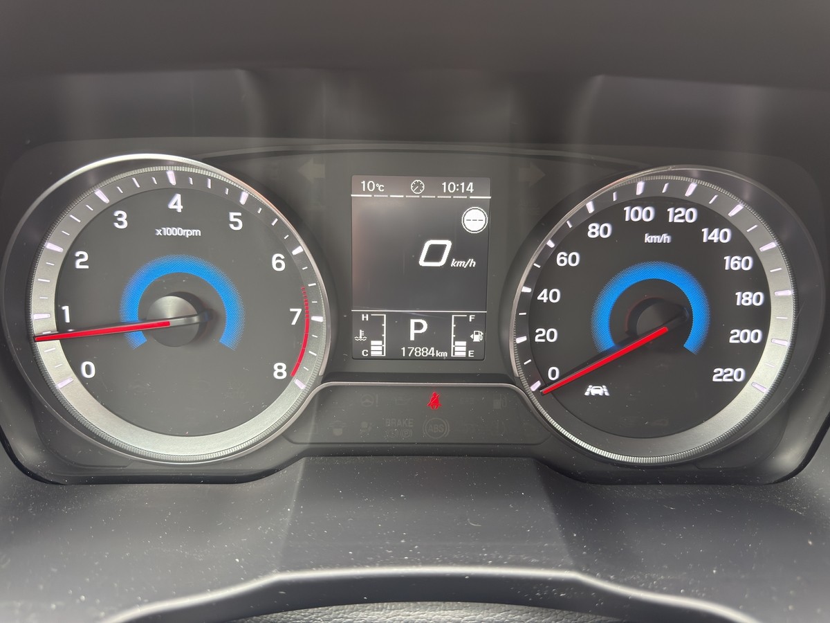 KGM Tivoli Grand 1.5 Blackline 2WD
