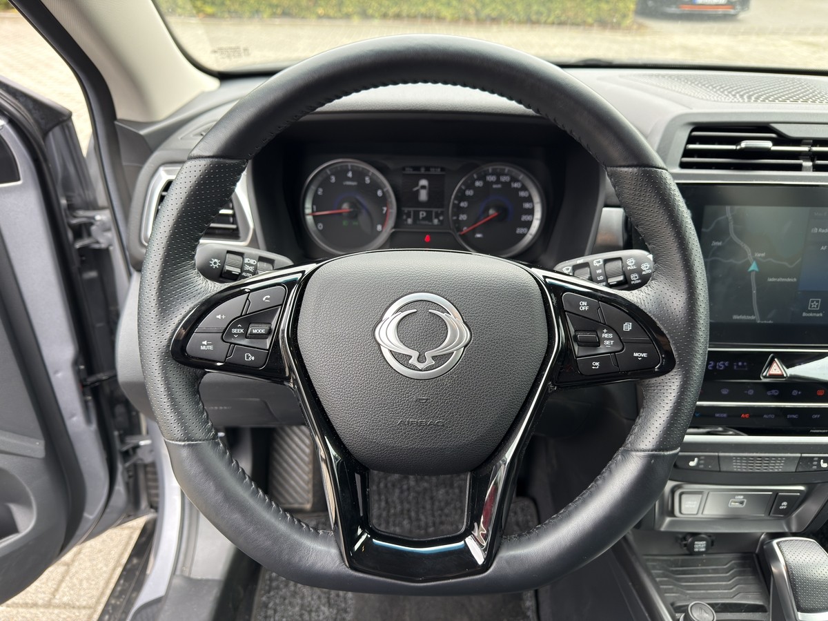KGM Tivoli Grand 1.5 Blackline 2WD