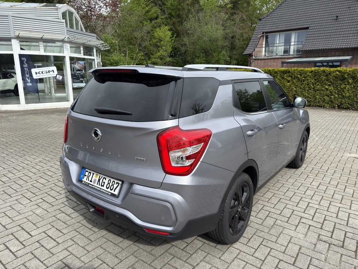 KGM Tivoli Grand 1.5 Blackline 2WD