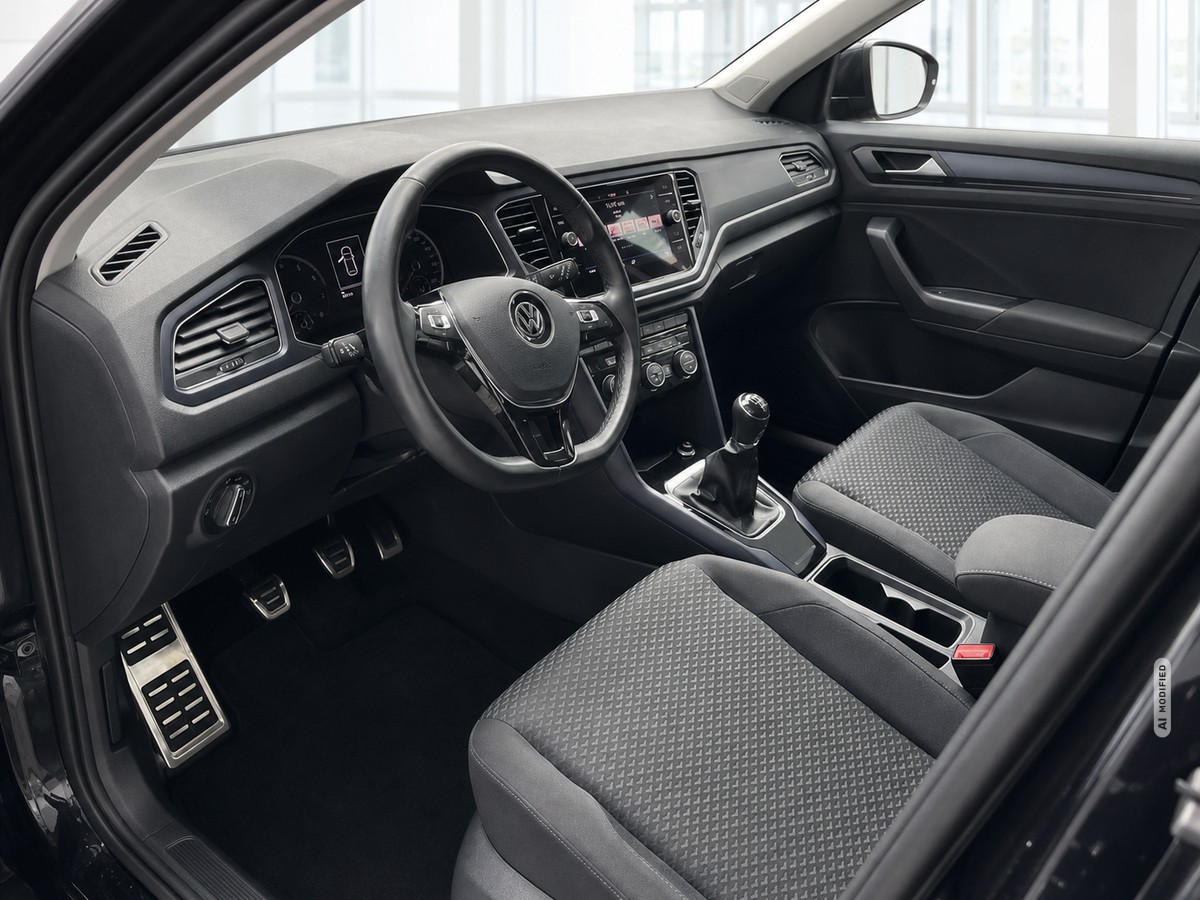 Volkswagen T-Roc 1.0 TSI United NAVI*ALU*SUNSET*PDC*SHZ*APP-CONNECT*WIN