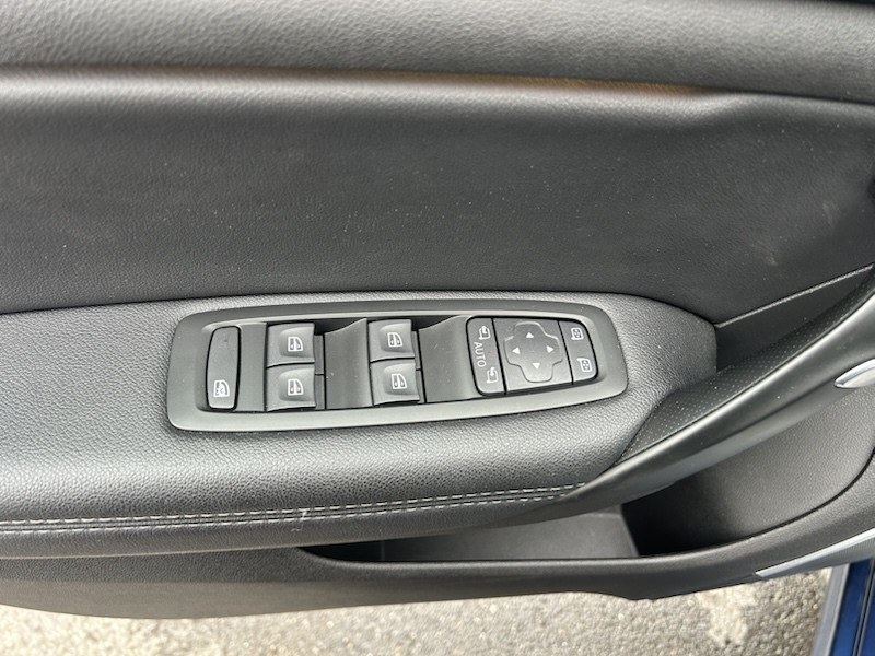 Renault Megane GRANDTOUR TCe 160 GPF BOSE EDITION NAVI*SSD*R-CAM*AHK