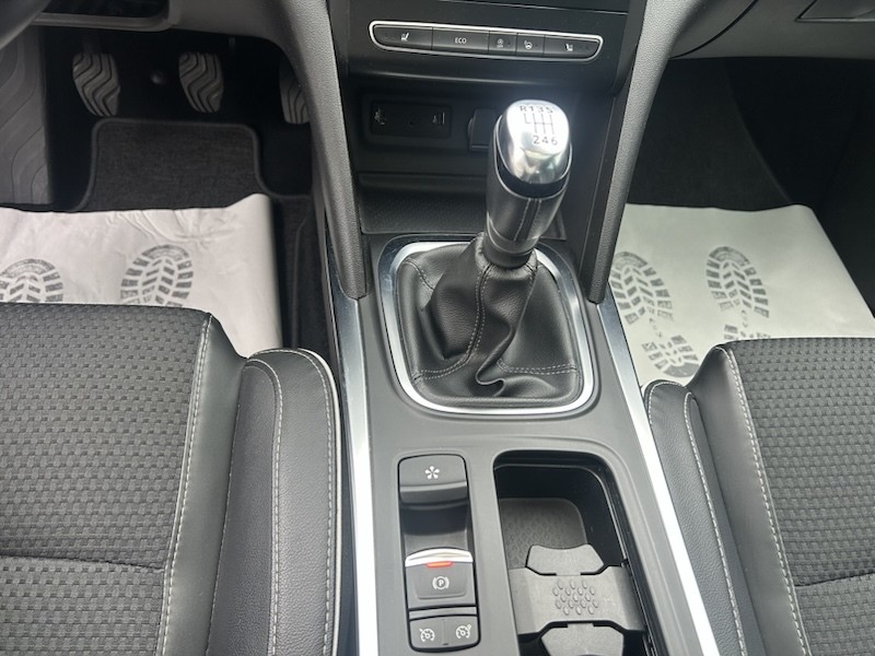 Renault Megane GRANDTOUR TCe 160 GPF BOSE EDITION NAVI*SSD*R-CAM*AHK