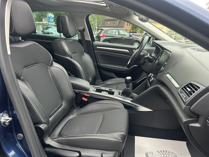 Renault Megane GRANDTOUR TCe 160 GPF BOSE EDITION NAVI*SSD*R-CAM*AHK