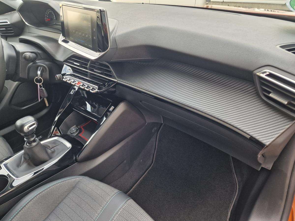 Peugeot 2008 PureTech 130 Allure*AHK*Navi*LED*DAB
