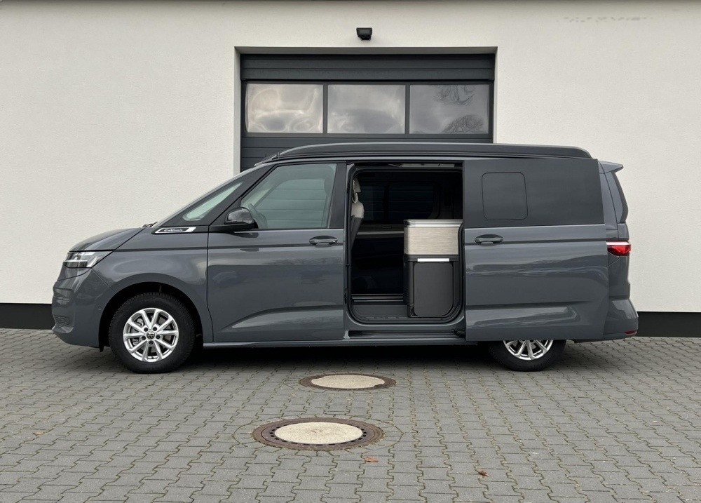 Volkswagen T7 California Coast 1,5 TSI eHybrid 4Motion DSG 180kW