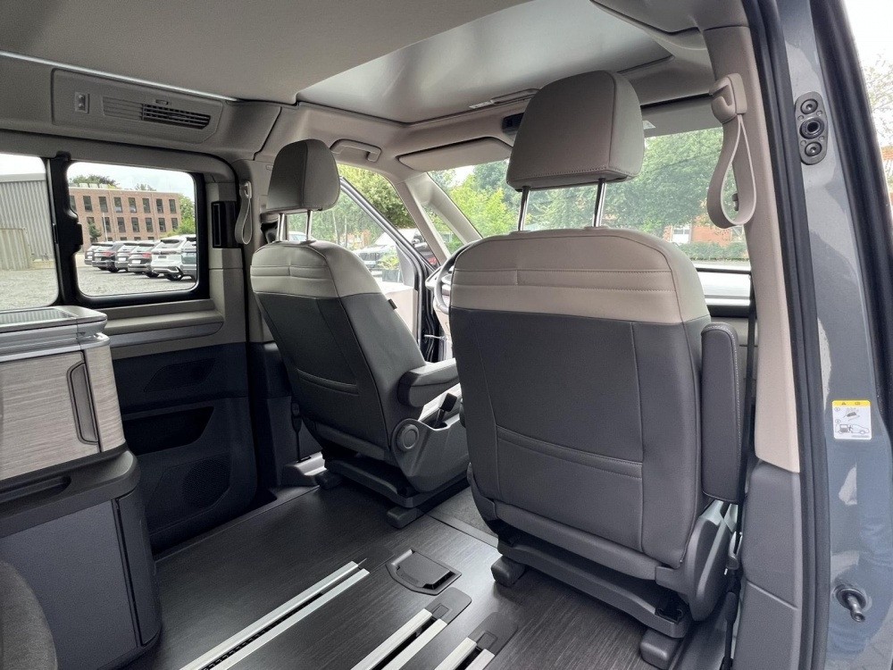 Volkswagen T7 California Coast 1,5 TSI eHybrid 4Motion DSG 180kW