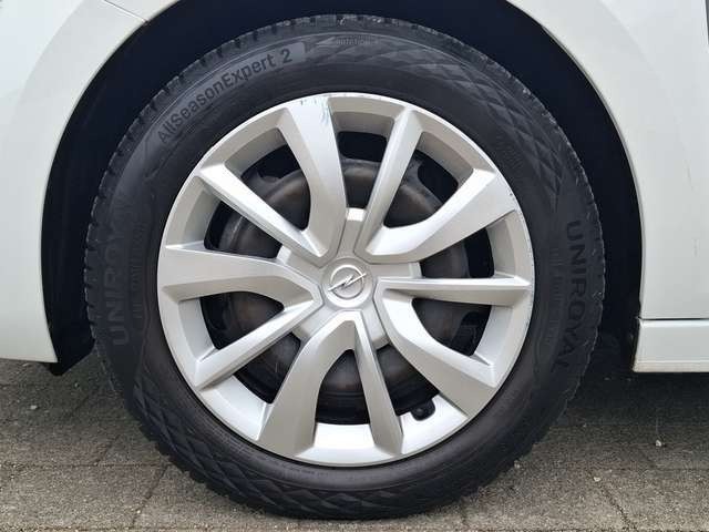 Opel Corsa F 1.2 Turbo Edition KLIMA / TEMPOMAT / PDC