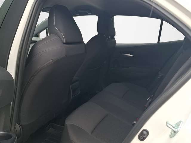 Toyota Corolla 1.2T Team D AHK / BI-LED / SMART-CONNECT / ACC / K