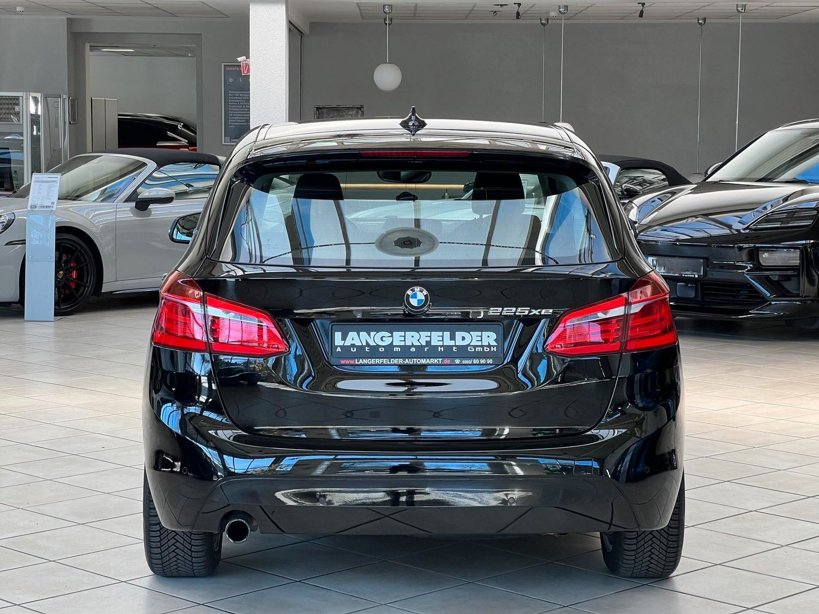 BMW 225 Active Tourer 225xe Advantage|LED|EINPARKHILFE|ALLWETTER|NAVI