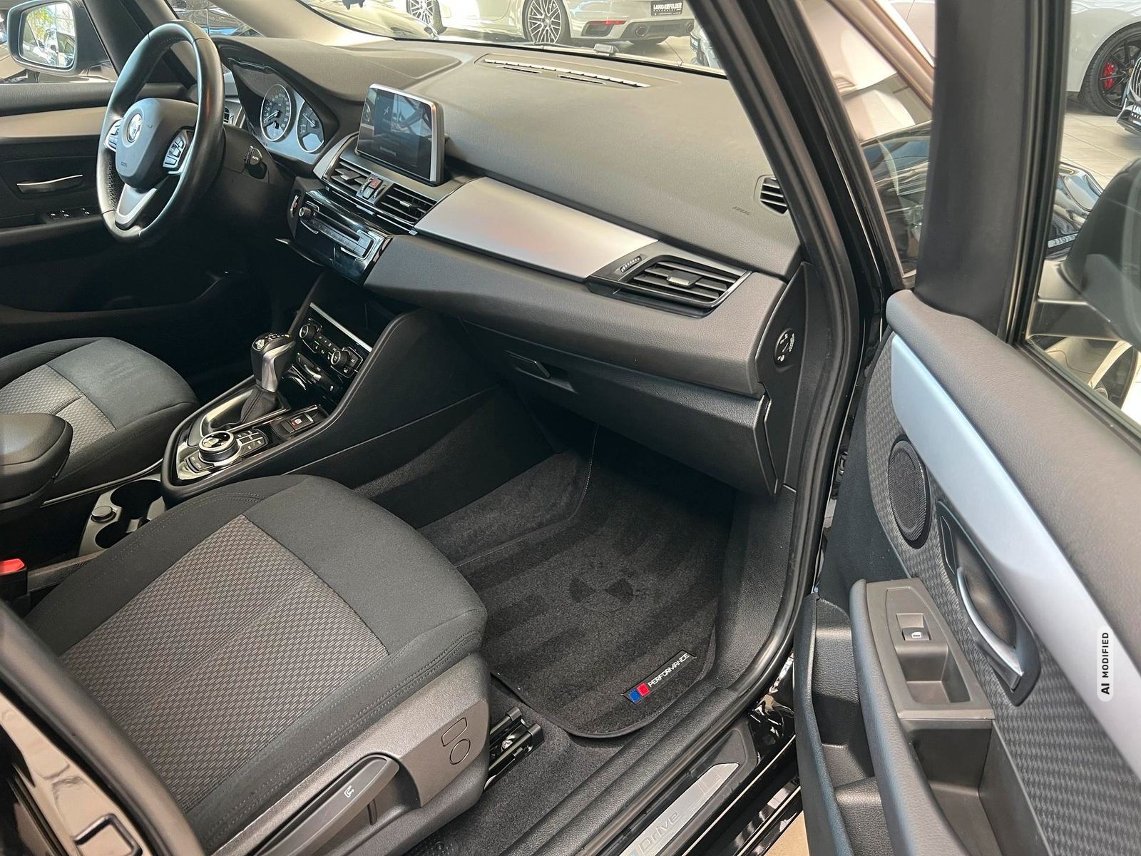BMW 225 Active Tourer 225xe Advantage|LED|EINPARKHILFE|ALLWETTER|NAVI