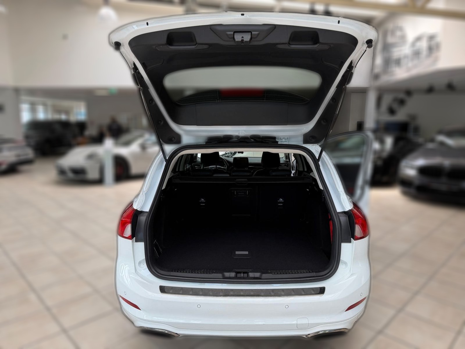 Ford Focus Turnier1.5 EcoBoost Vignale*ACC*NAV*SHZ*