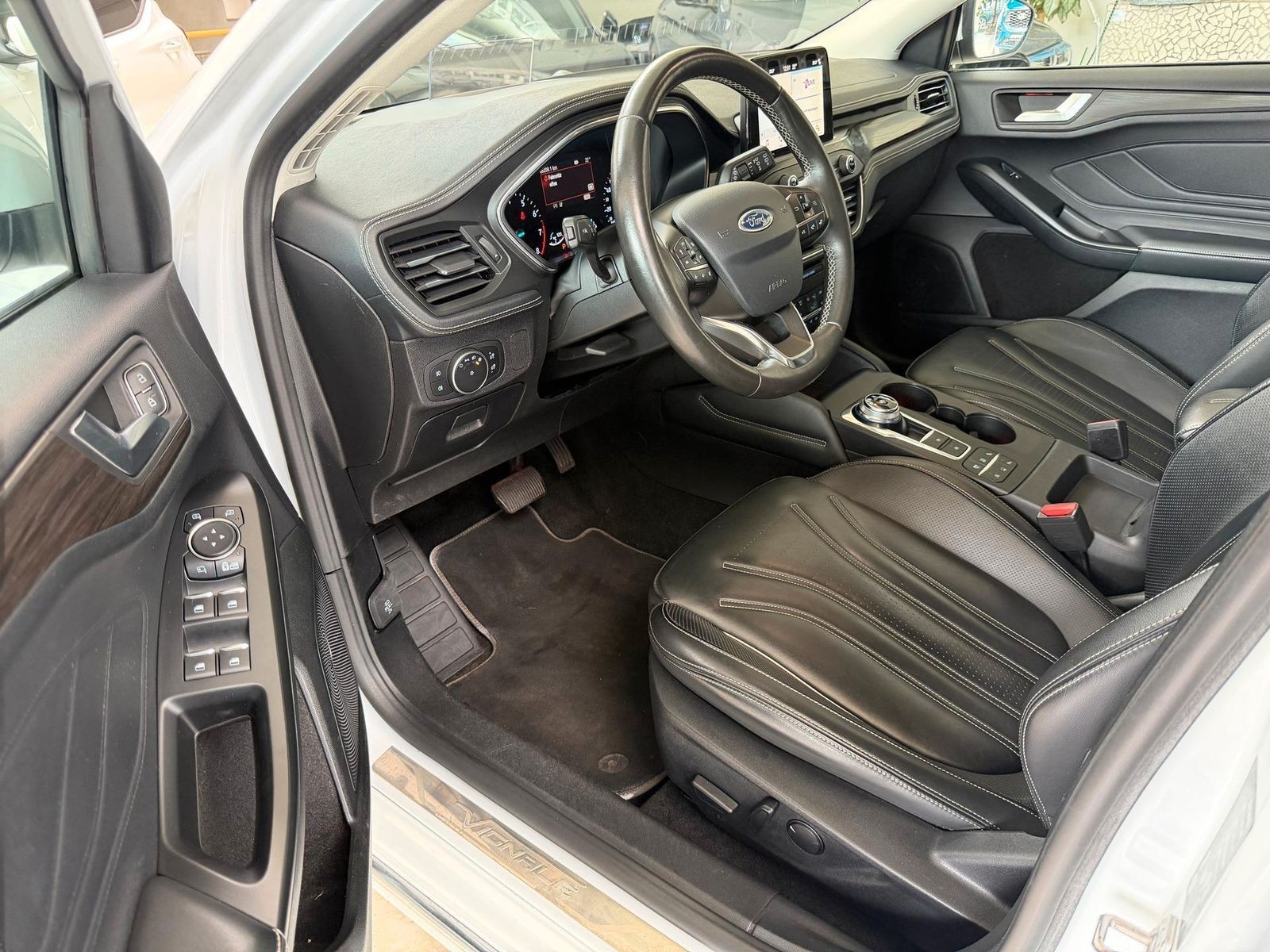Ford Focus Turnier1.5 EcoBoost Vignale*ACC*NAV*SHZ*