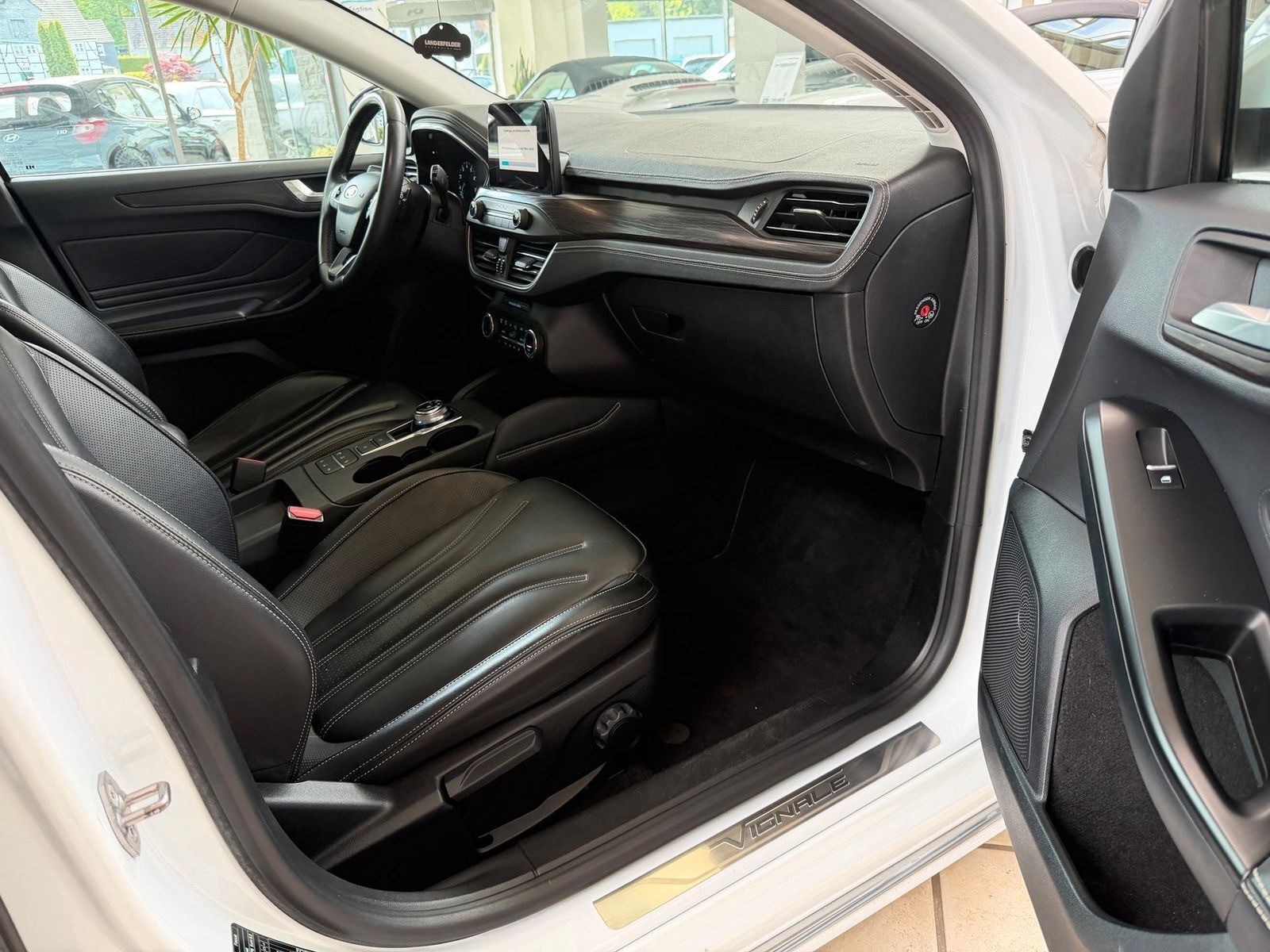 Ford Focus Turnier1.5 EcoBoost Vignale*ACC*NAV*SHZ*