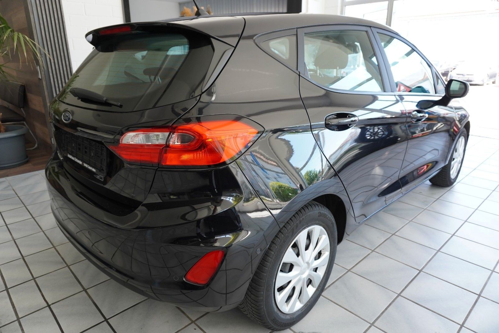 Ford Fiesta Cool & Connect*LED*Winterpaket*RFK