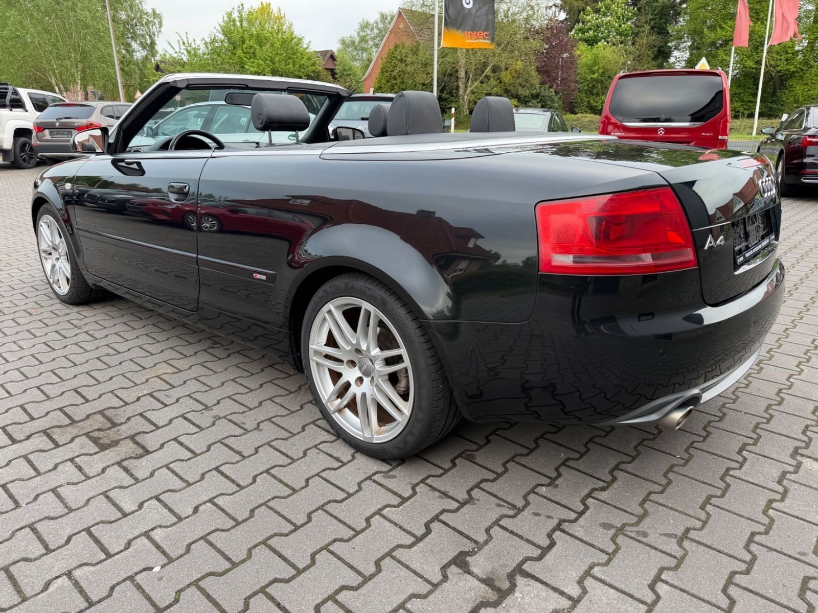 Audi A4 Cabriolet 1.8 T Sline, elektr. Verdeck, 2HD