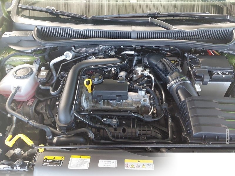 Volkswagen Taigo 1.0 TSI DSG Life Navi LED ACC Sitzheizung PDC Kamera LM16
