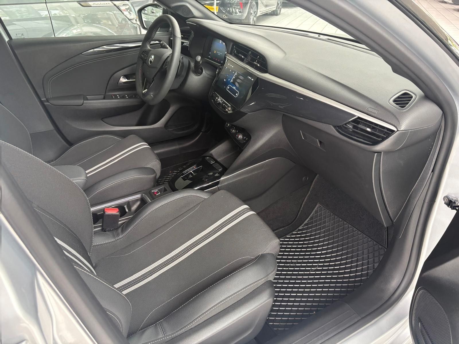 Opel Corsa F GS 1.2 74KW (100 PS), Navi,SHZ,RFK