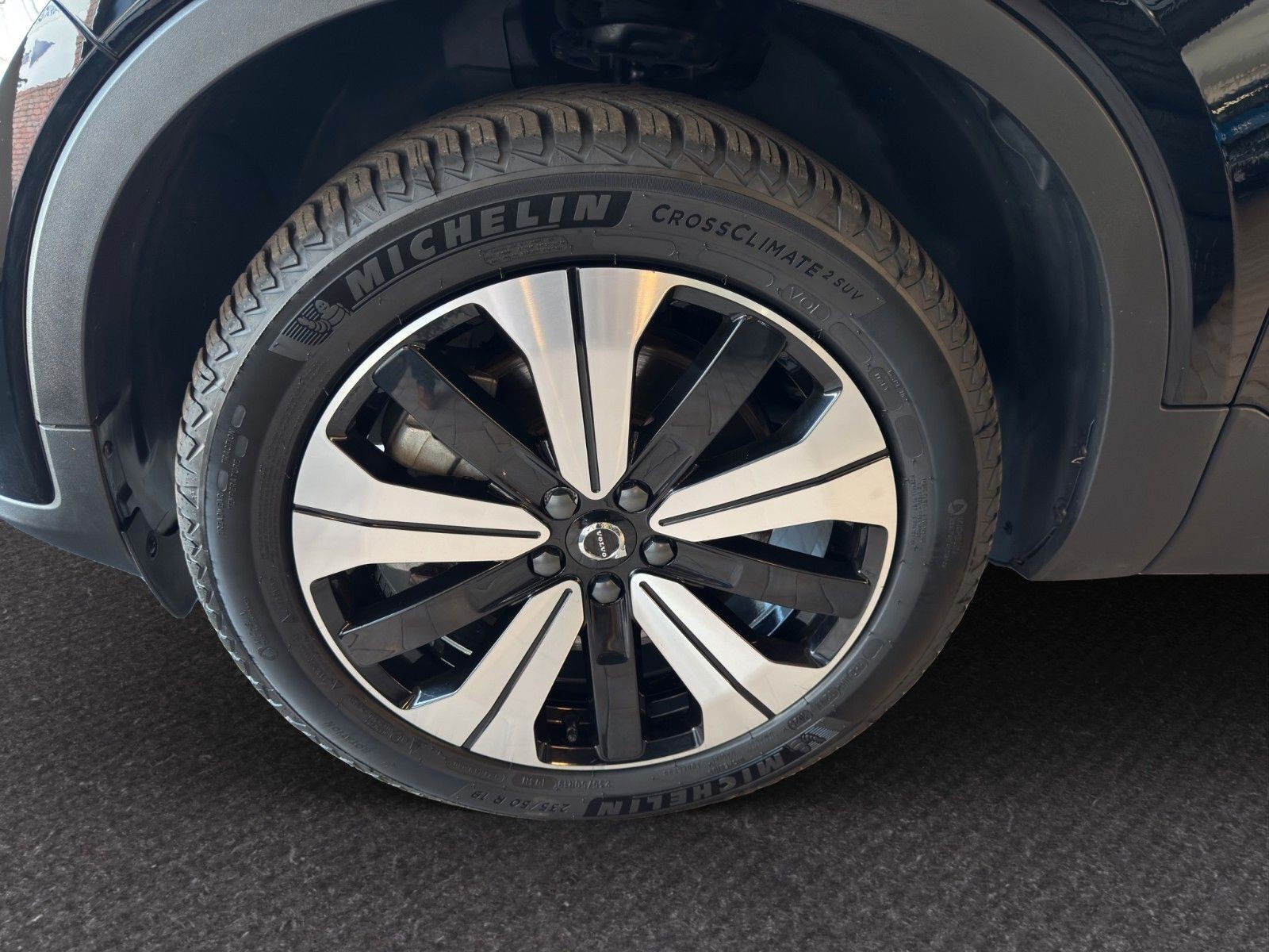 Volvo XC40 Core Recharge Pure Electric 2WD