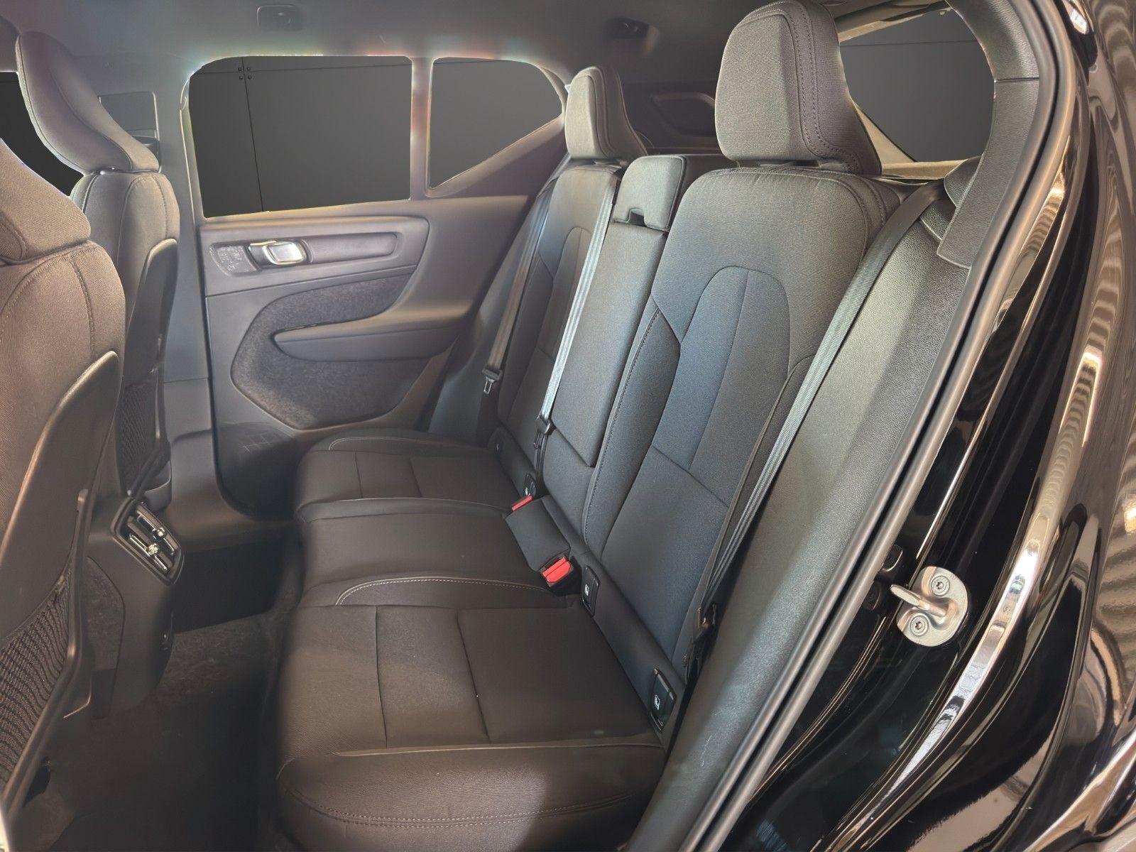 Volvo XC40 Core Recharge Pure Electric 2WD