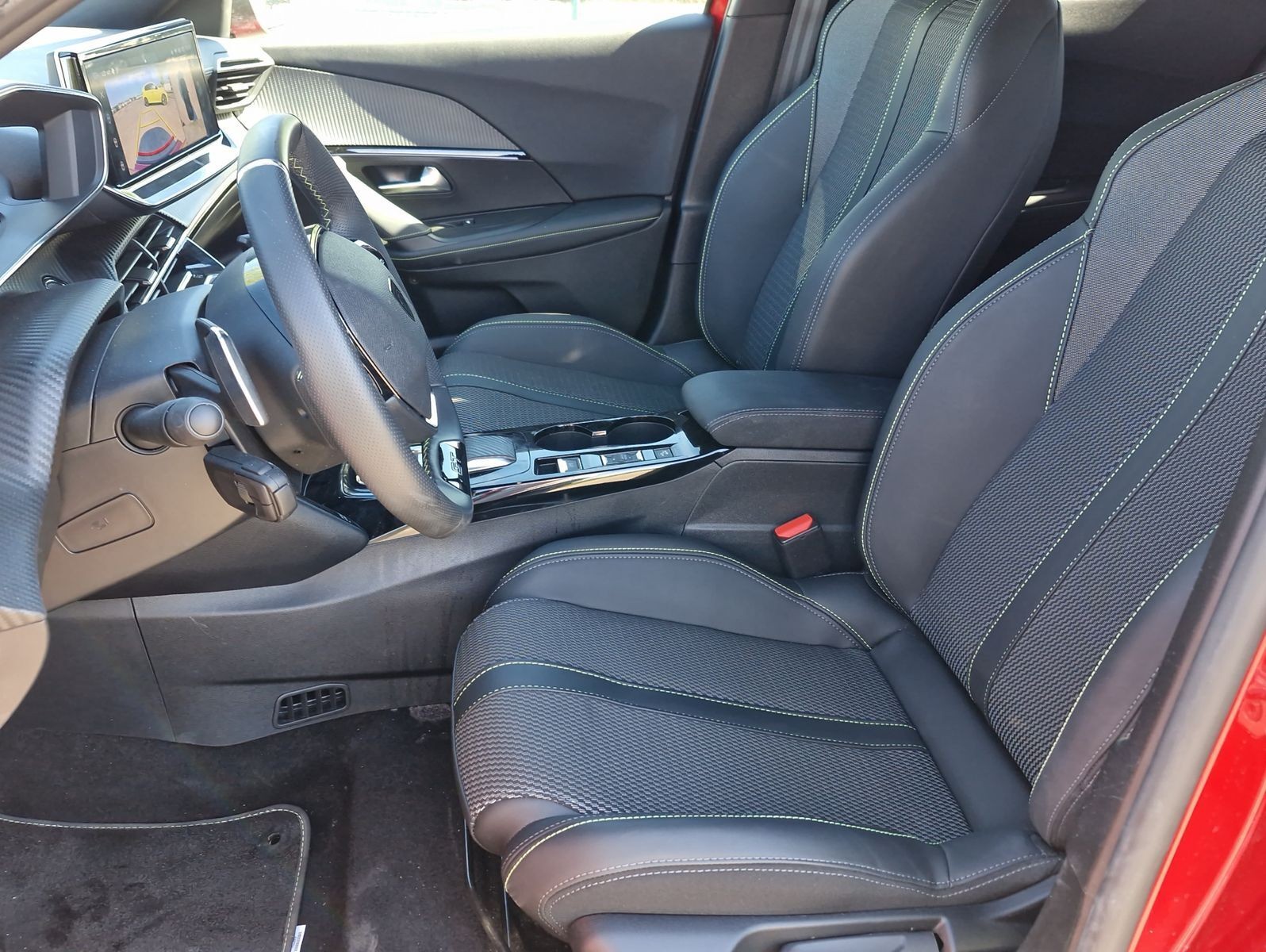 Peugeot 2008 Hybrid 145 GT e-DSC  LED Navi Kamera360 ACC