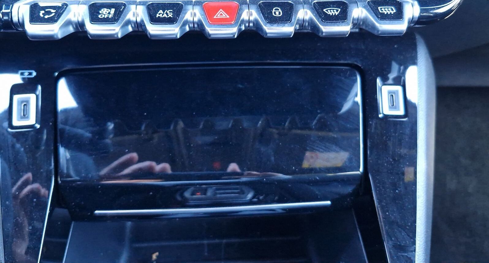 Peugeot 2008 Hybrid 145 GT e-DSC  LED Navi Kamera360 ACC