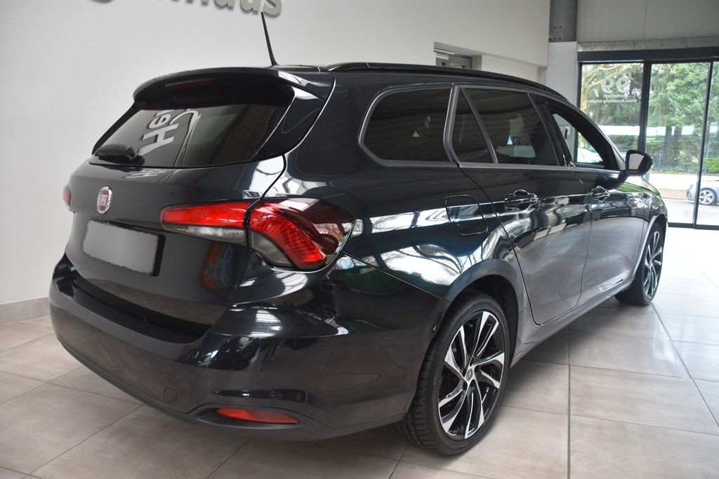 Fiat Tipo S-Design BiXenon Navi Kamera Sitzheiz Tempo